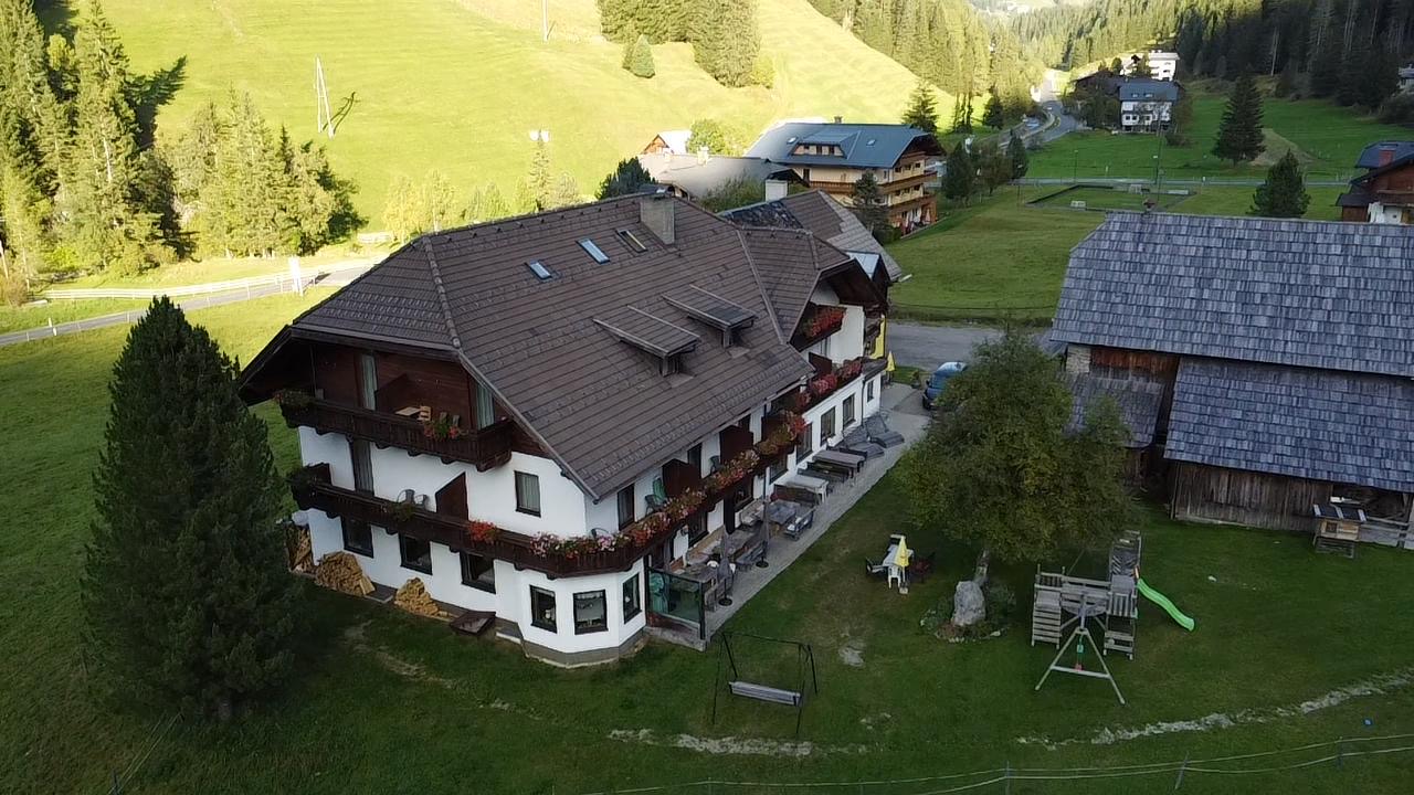 f0cb0c9a-71ac-4d95-9ffc-e7d570206b40